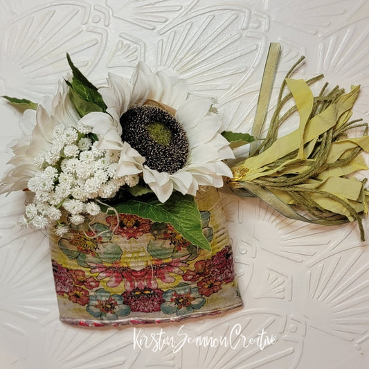 Posie Pocket with Off White Sunflowers Wallhanging, Shelf Sitter, Gift