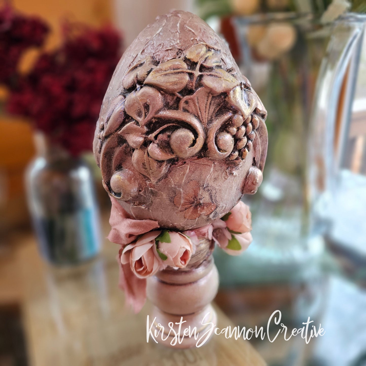 Vintage-Style French Country Easter Egg