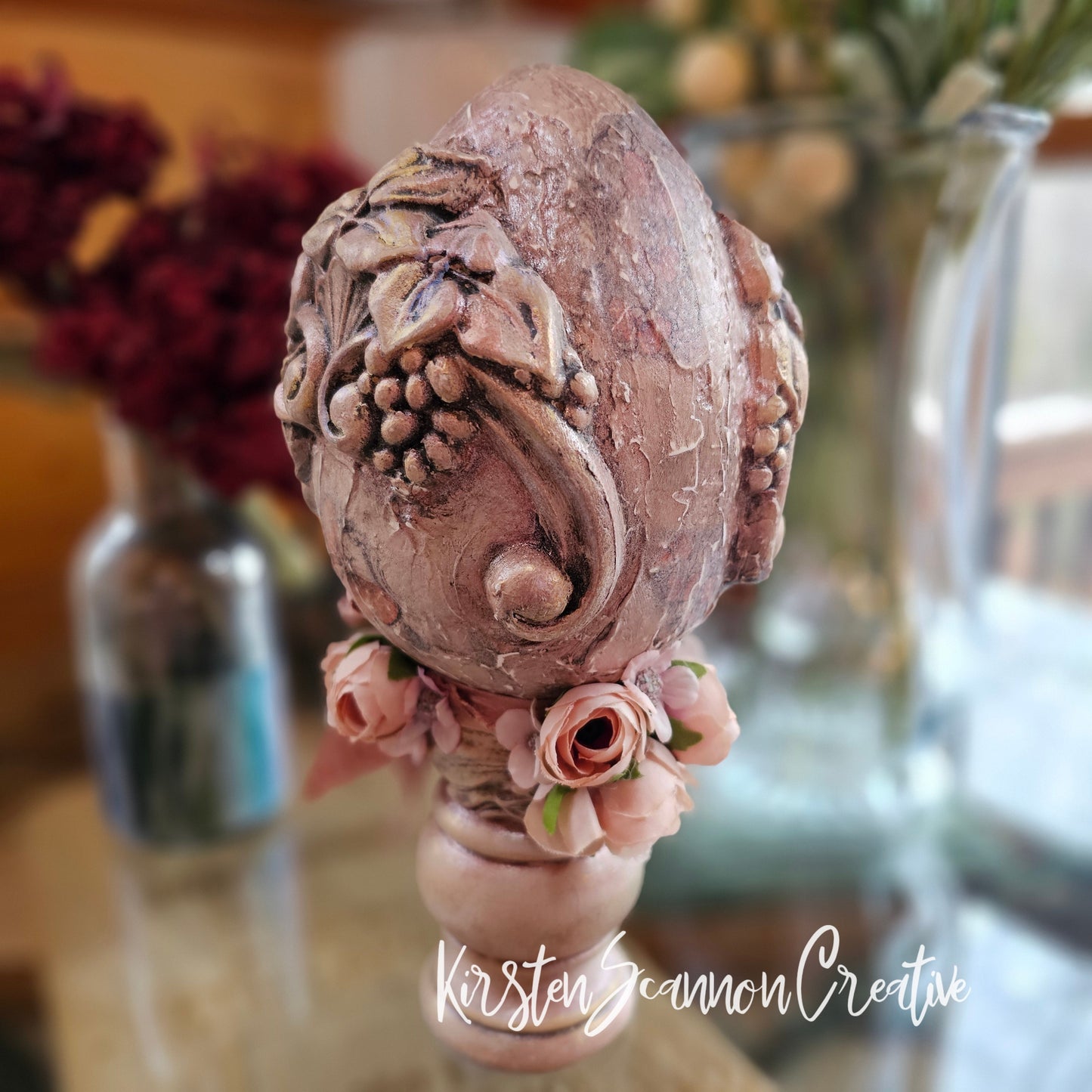 Vintage-Style French Country Easter Egg