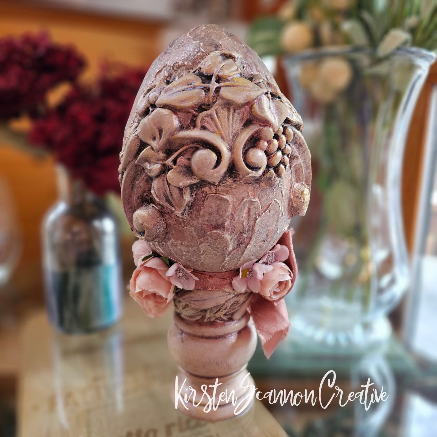 Vintage-Style French Country Easter Egg