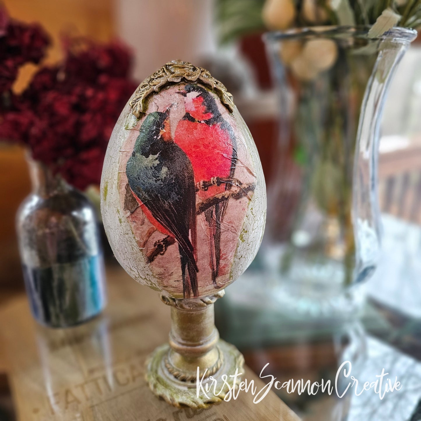 Vintage-Style Birds Easter Egg