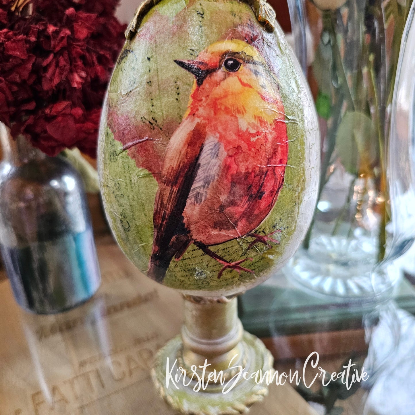 Vintage-Style Birds Easter Egg