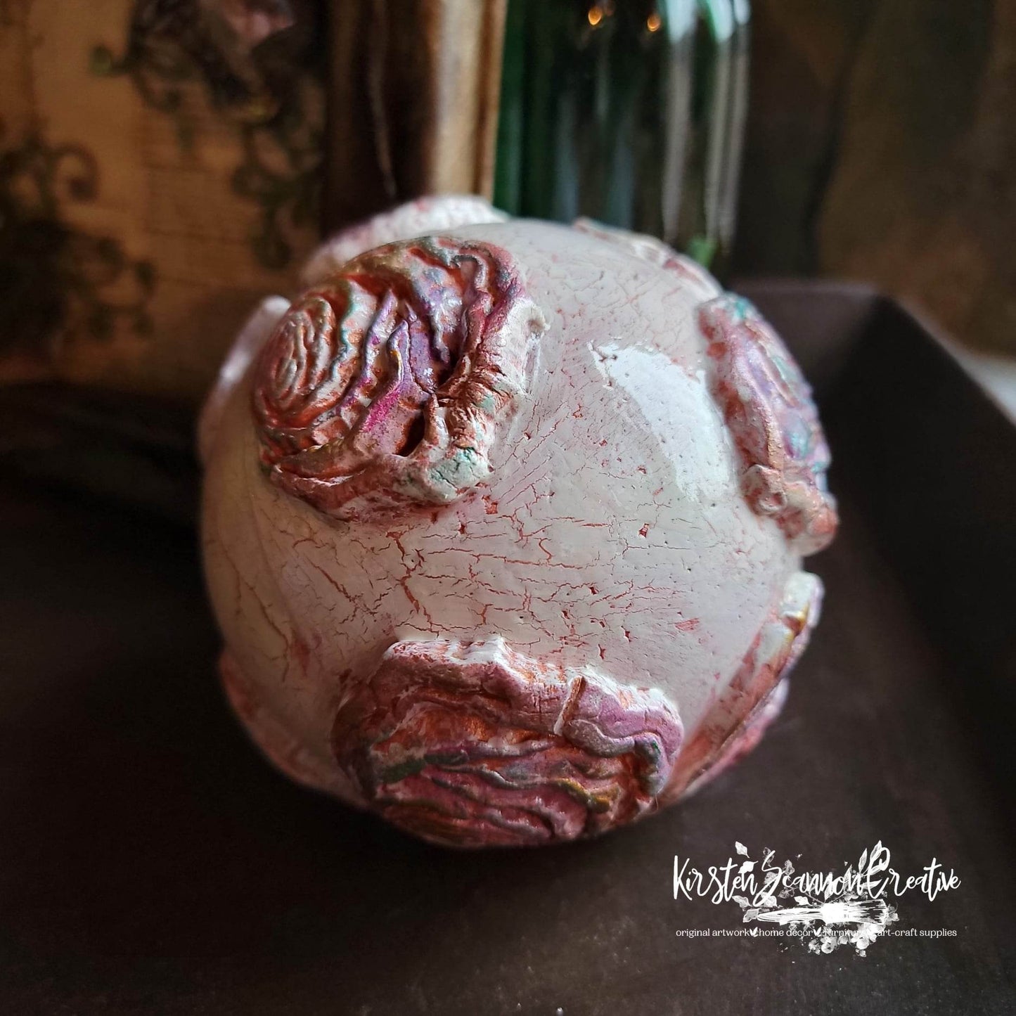 Ring Around the Roses Decor Sphere