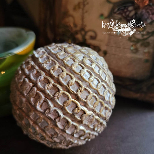Faux Chain Decor Sphere