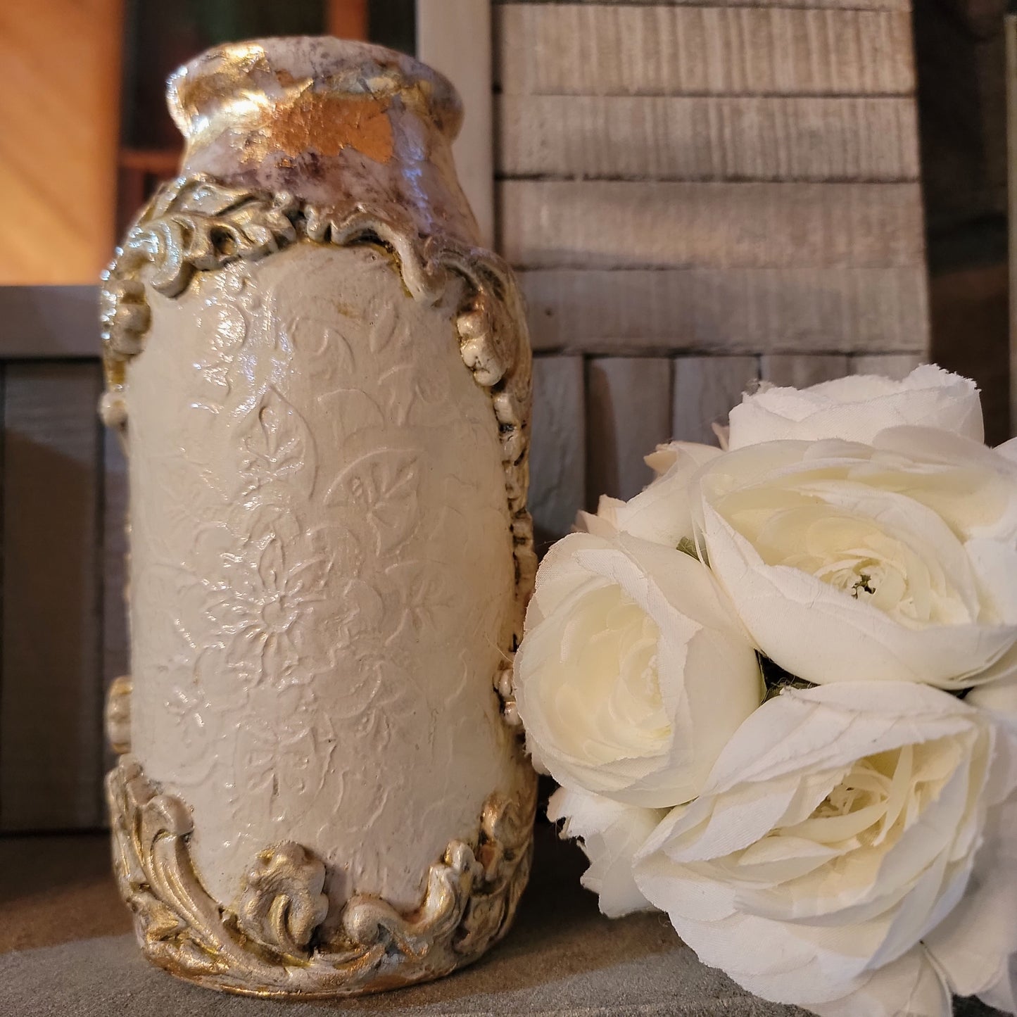 Gold Leaf Vases Trio Artisanal Décor