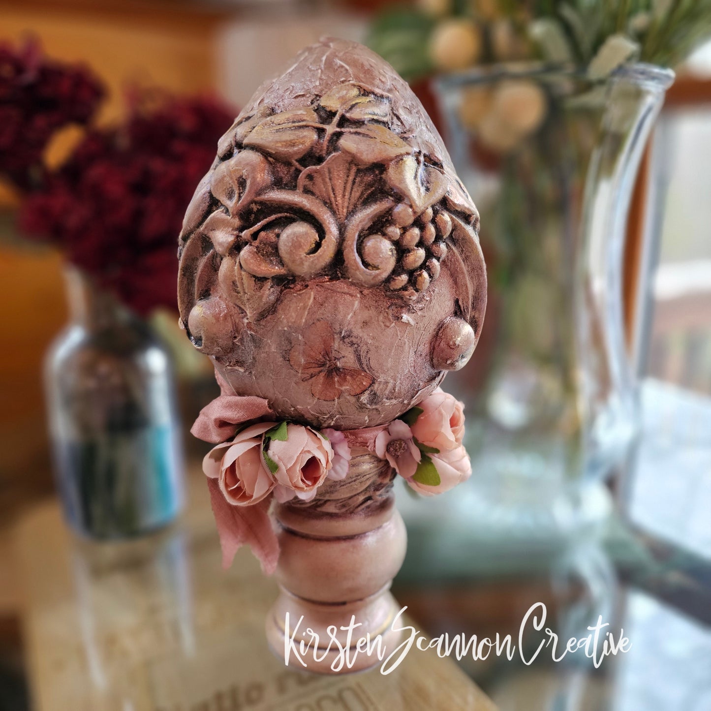 Vintage-Style French Country Easter Egg